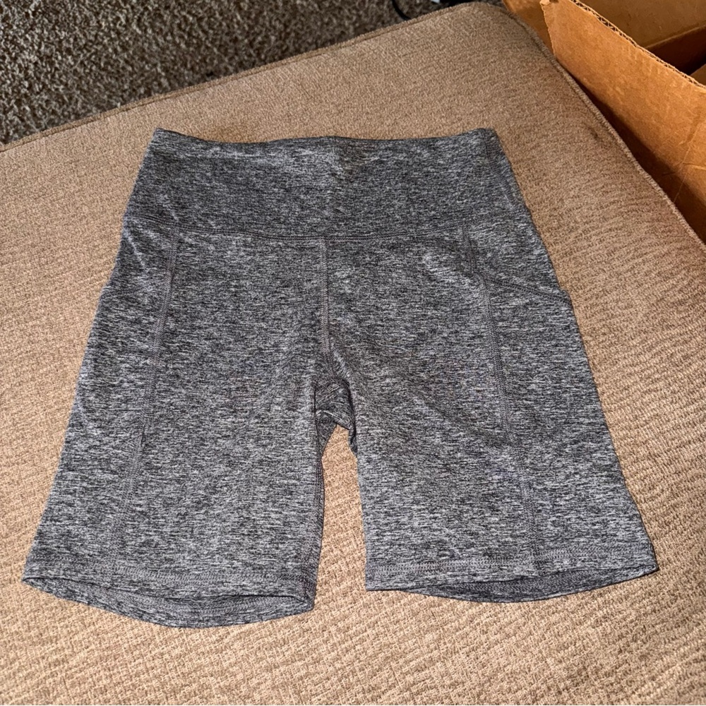 Zobha Heather Gray Women's Bike Shorts